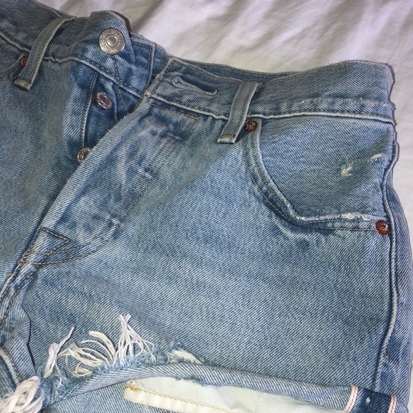 Levi Short - Picture 2 of 4